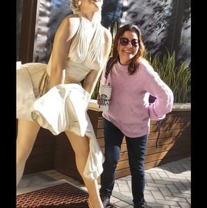 Meet your Posher, Ymer